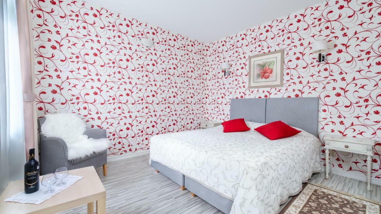 Parus Boutique Hotel Jūrkalne Exteriör bild