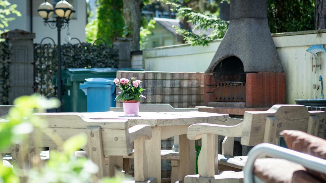 Parus Boutique Hotel Jūrkalne Exteriör bild